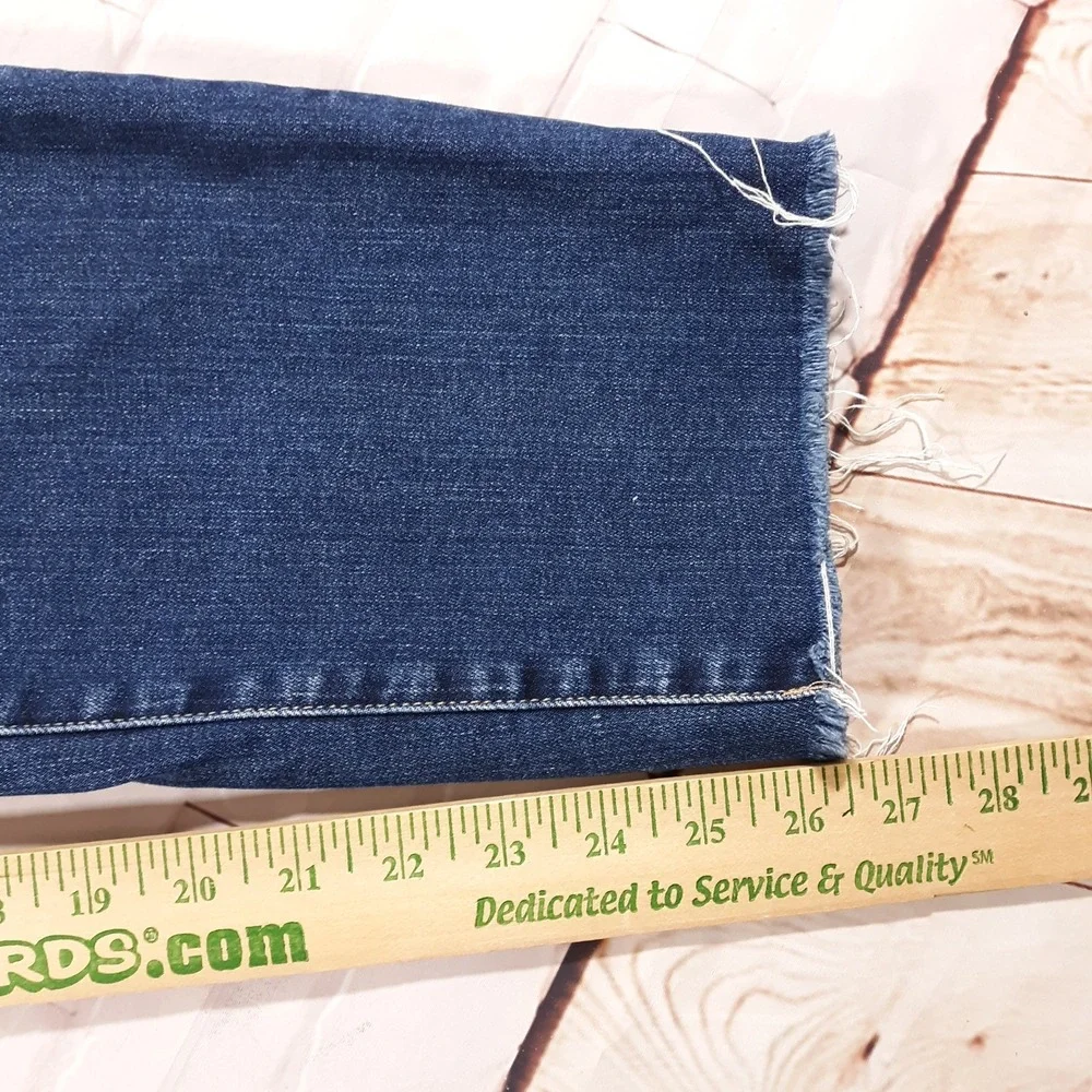 Edwin Jeans Size 32 x 26.5 Blue Cotton Blend Made In USA Frayed Cuff Tapered